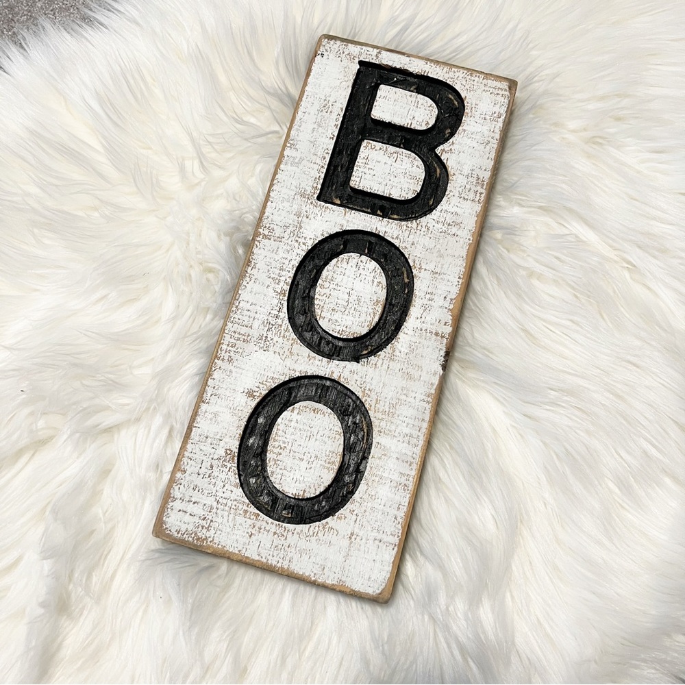 Boo Sign
